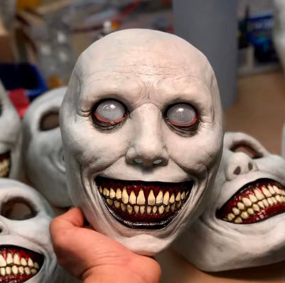 Le Sourire Maudit